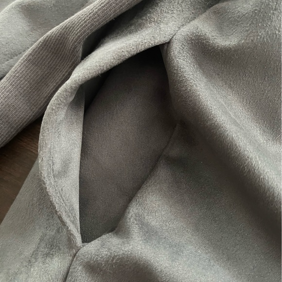 Gray Zip-Up Jacket - Picture 4 of 4